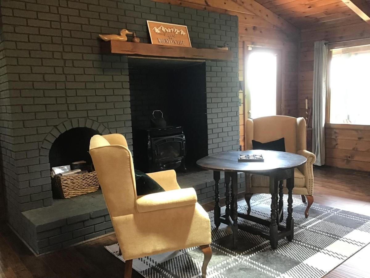 Longview Lodgeディラード エクステリア 写真